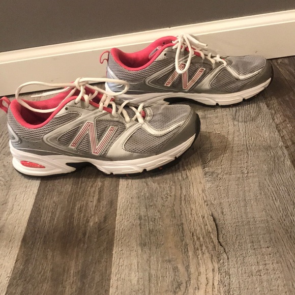 new balance 54 cross training shoes